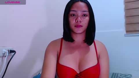 caroline_east online show from 1, 3, 2025