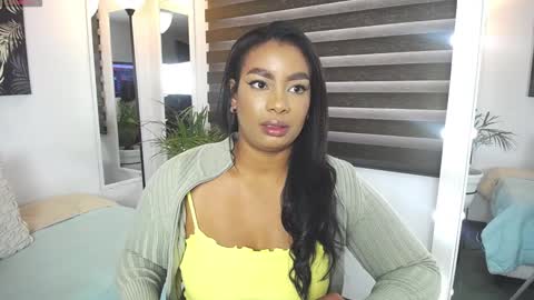 Snapshot of caroline_jackson_ chatting on 27, 1, 2025 C A R O L I N E online show from 27, 1, 2025