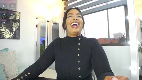 Snapshot of caroline_jackson_ chatting on 12, 2, 2025 C A R O L I N E online show from 12, 2, 2025