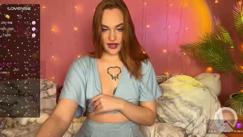 Snapshot of caroline_kiparis chatting on 20, 2, 2025 Caro online show from 20, 2, 2025