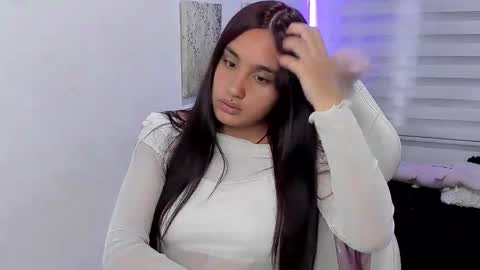 caroline_rodriguez_9 online show from 1, 6, 2026