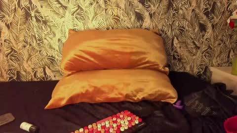    online show from 3, 1, 2025