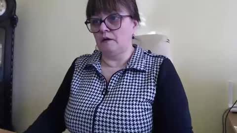 CarolineDream  online show from 11, 2, 2025