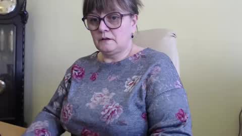 CarolineDream  online show from 12, 2, 2025