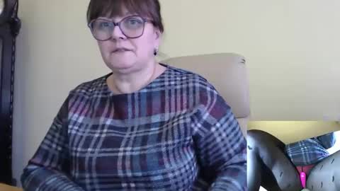 CarolineDream  online show from 14, 2, 2025