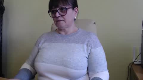 CarolineDream  online show from 10, 3, 2025