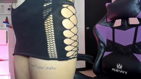 CarolineeGarcia online show from 15, 11, 2025