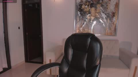 Caro online show from 7, 3, 2025