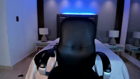 Snapshot of carolinemiller1 chatting on 15, 5, 2026 Caro online show from 15, 5, 2026