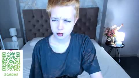 Snapshot of carolinerichter chatting on 11, 9, 2025 CarolineRichter online show from 11, 9, 2025