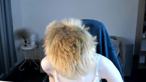 Snapshot of carolinerichter chatting on 21, 9, 2025 CarolineRichter online show from 21, 9, 2025