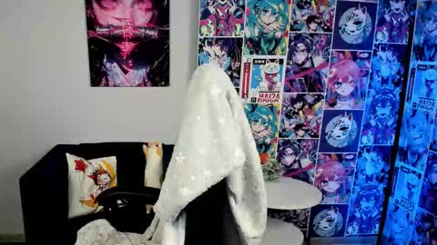 Snapshot of carolinerichter chatting on 17, 10, 2025 CarolineRichter online show from 17, 10, 2025