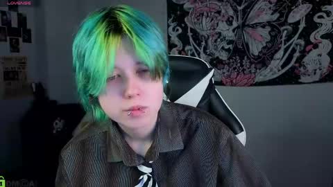 Snapshot of carolinerichter chatting on 4, 5, 2026 CarolineRichter online show from 4, 5, 2026