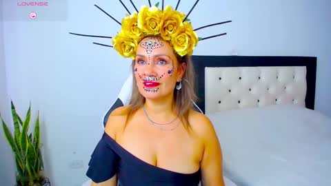 CarolinneFiotti online show from 31, 10, 2025