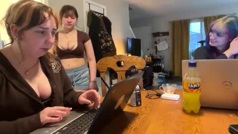 carpetmunchers online show from 31, 3, 2026