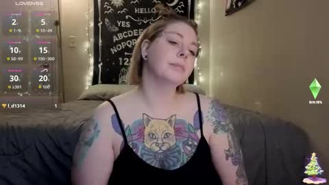 Snapshot of carr_baby chatting on 4, 12, 2025 Carr-NO PM NO DEMANDING online show from 4, 12, 2025