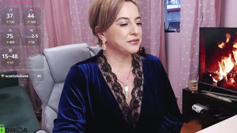 Snapshot of carrielovex chatting on 12, 1, 2025 Carrie online show from 12, 1, 2025