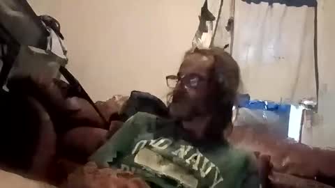 Snapshot of caryb chatting on 14, 11, 2025 caryb online show from 14, 11, 2025