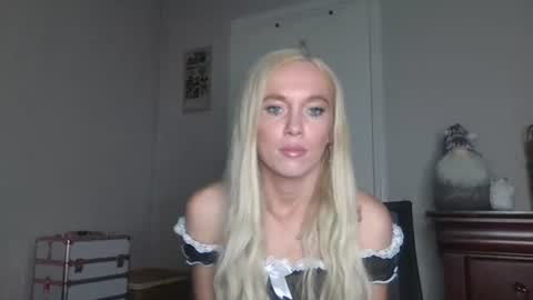 Casey Lakes online show from 5, 11, 2025