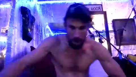 Snapshot of caseyjmcd22 chatting on 16, 10, 2025 okiedadd online show from 16, 10, 2025