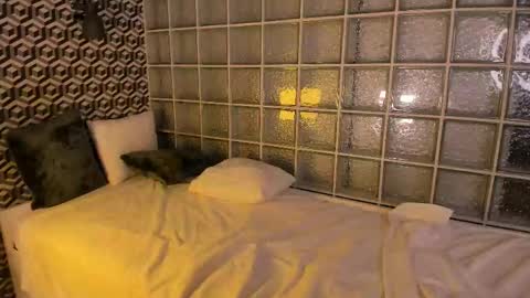 caseykissing online show from 12, 3, 2025