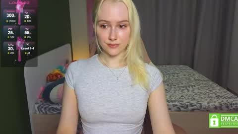 Snapshot of caseylabow chatting on 6, 6, 2026 My name is Casey... Nice to meet you I will be happy to have funthumbs up please its important online show from 6, 6, 2026