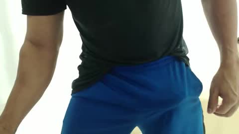 Snapshot of cashmastermuscle77 chatting on 6, 5, 2026 cashmastermuscle77 online show from 6, 5, 2026