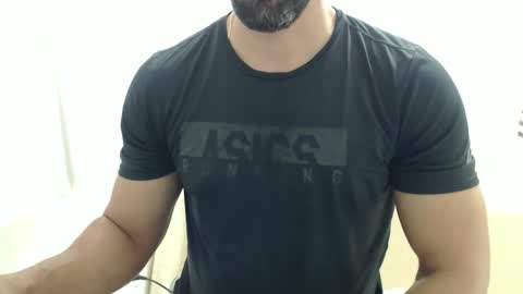 Snapshot of cashmastermuscle77 chatting on 15, 5, 2026 cashmastermuscle77 online show from 15, 5, 2026