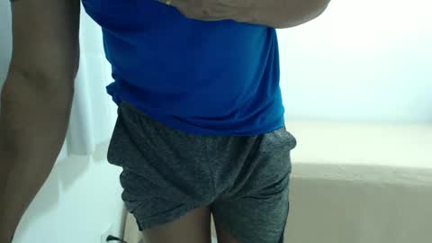 Snapshot of cashmastermuscle77 chatting on 19, 5, 2026 cashmastermuscle77 online show from 19, 5, 2026