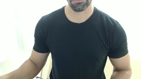 Snapshot of cashmastermuscle77 chatting on 25, 5, 2026 cashmastermuscle77 online show from 25, 5, 2026