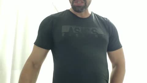 Snapshot of cashmastermuscle77 chatting on 27, 5, 2026 cashmastermuscle77 online show from 27, 5, 2026