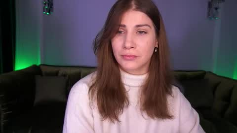 Snapshot of cassandragood chatting on 28, 11, 2025 Lena online show from 28, 11, 2025