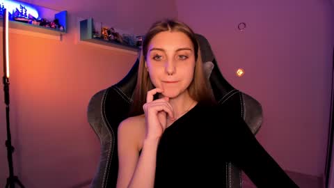 Snapshot of cassiablade1 chatting on 11, 1, 2025 Seductress Cassia FINDOM AND SADISM NO NUDE online show from 11, 1, 2025