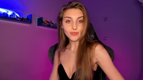 Snapshot of cassiablade1 chatting on 22, 1, 2025 Seductress Cassia FINDOM AND SADISM NO NUDE online show from 22, 1, 2025