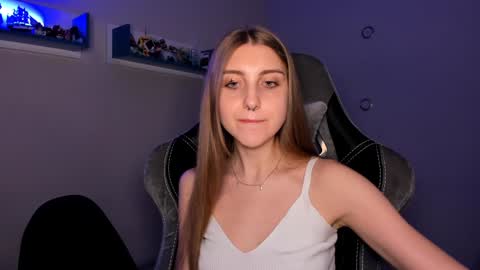 Snapshot of cassiablade1 chatting on 26, 1, 2025 Seductress Cassia FINDOM AND SADISM NO NUDE online show from 26, 1, 2025