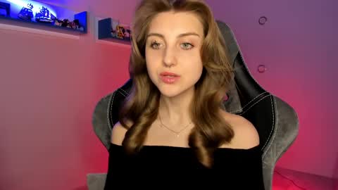 Snapshot of cassiablade1 chatting on 1, 3, 2025 Seductress Cassia FINDOM AND SADISM NO NUDE online show from 1, 3, 2025