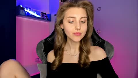 Snapshot of cassiablade1 chatting on 6, 3, 2025 Seductress Cassia FINDOM AND SADISM NO NUDE online show from 6, 3, 2025