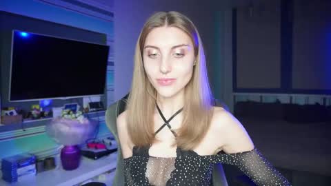 Snapshot of cassiablade1 chatting on 9, 9, 2025 Seductress Cassia FINDOM AND SADISM NO NUDE online show from 9, 9, 2025