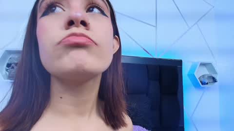 Cassie Jones online show from 2, 1, 2025