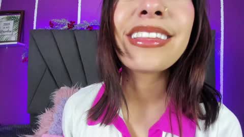 Cassie Jones online show from 6, 2, 2025