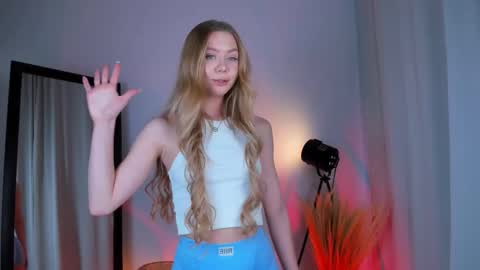 Hello my name is Cassie and my friend Nilo is also here online show from 19, 2, 2025