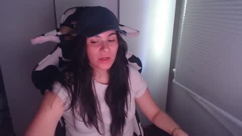 Snapshot of cassiealvarez chatting on 2, 7, 2026 cassiealvarez online show from 2, 7, 2026