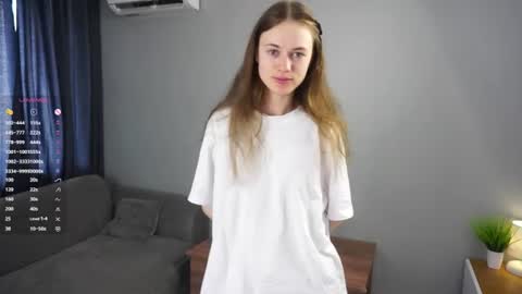Snapshot of cassiehorridge chatting on 30, 6, 2026 Alice online show from 30, 6, 2026