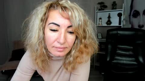 CassieJonas online show from 10, 1, 2025