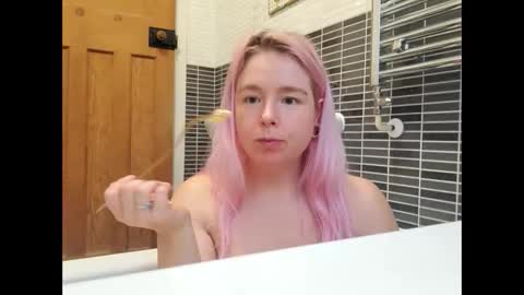 Cassie online show from 2, 2, 2026