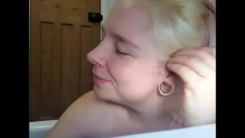 Cassie online show from 23, 2, 2026