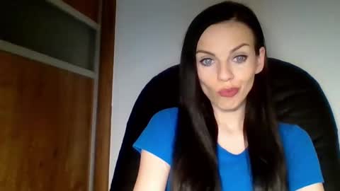 Cassie online show from 4, 3, 2025