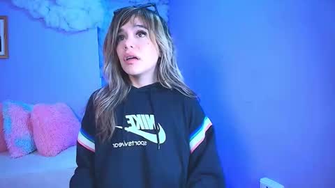 Snapshot of cat_nasty chatting on 5, 11, 2025 cat_nasty online show from 5, 11, 2025