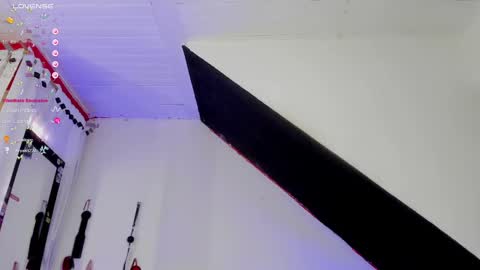 Cata green model independient online show from 12, 3, 2025