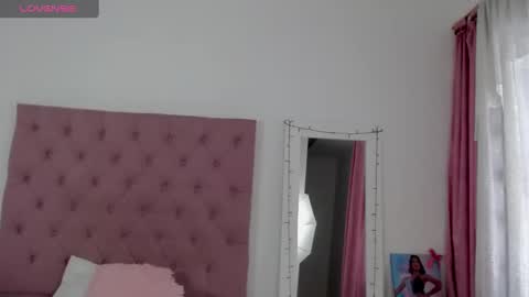 Snapshot of catalaia_stomm chatting on 4, 2, 2025 catalaia_stomm online show from 4, 2, 2025